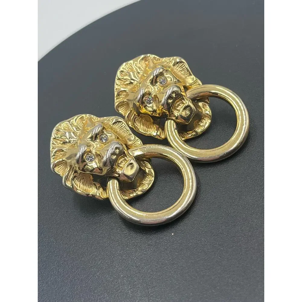 Kenneth Jay Lane Vintage 
Lionhead Doorknocker Rhinestone Eyes‎ Earrings - Picture 13 of 14